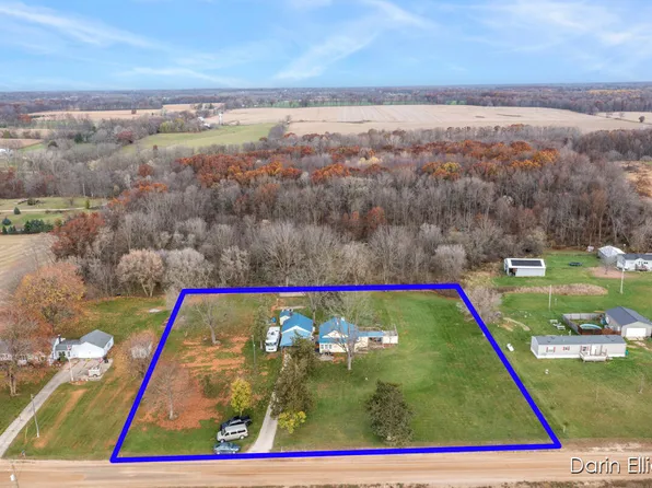 4161 Nickleplate Rd, Ionia, MI 48846