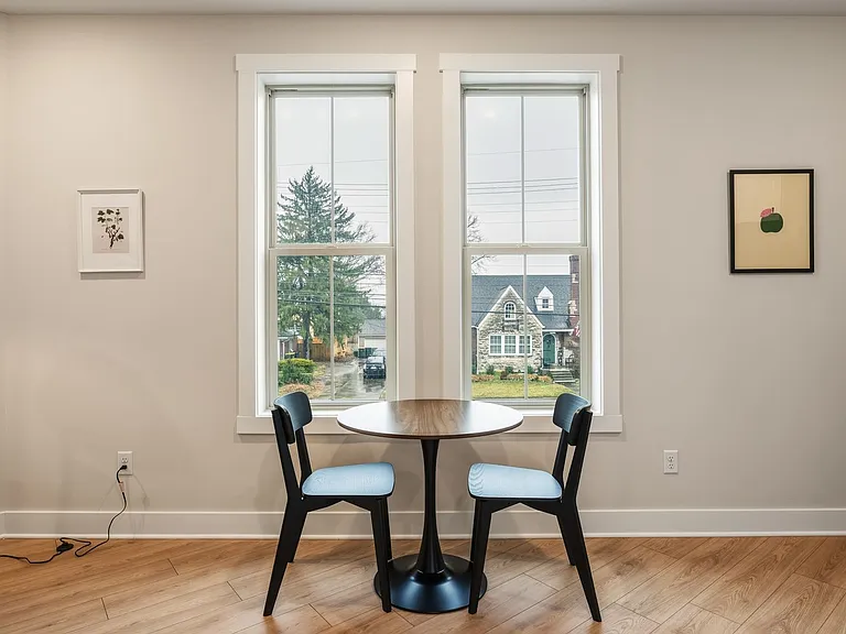 2552 Talbott Ave — Photo 10