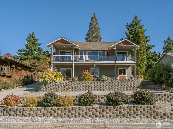 258 Lakeshore Drive, Manson, WA 98831
