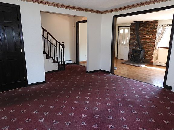 5th image of 146 Bridle Rd
