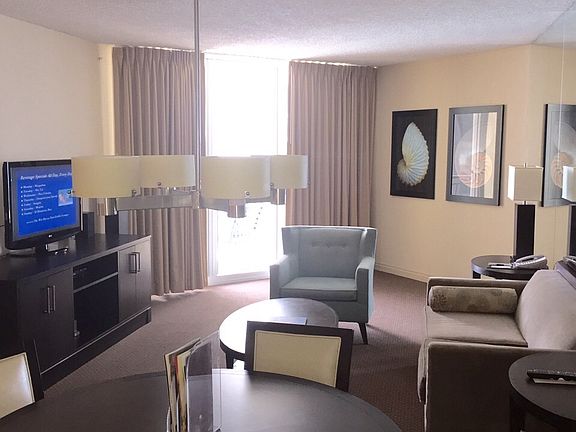 5th image of 17375 Collins Ave #1405
