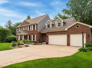 1679 Tamberwood Trl, Woodbury, MN 55125