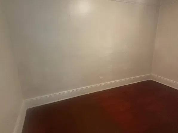 (undisclosed Address), Jamaica, NY 11433