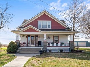 215 E Maple St, Sweet Springs, MO 65351