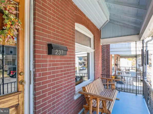 237 North St, Emmaus, PA 18049