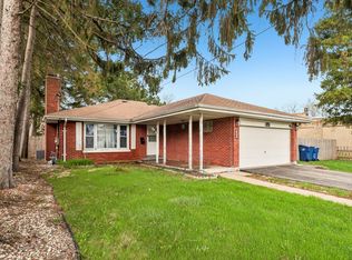 905 S Martin Luther King Jr Ave, Waukegan, IL
