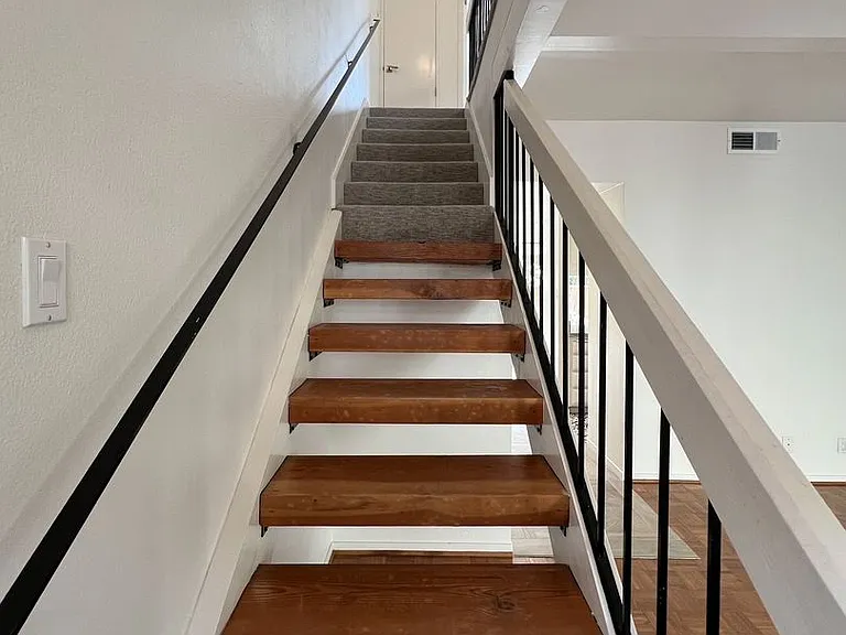 937 Hunt Ave — Photo 16