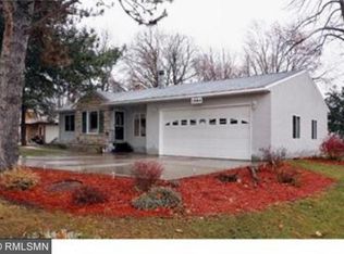 1984 Barclay St N, Maplewood, MN 55109