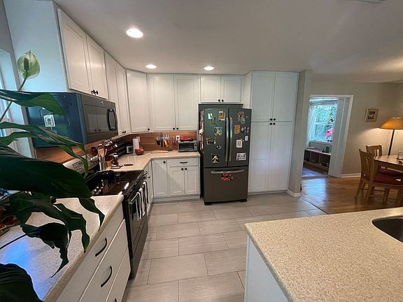 4th image of 1317 NW 4th St