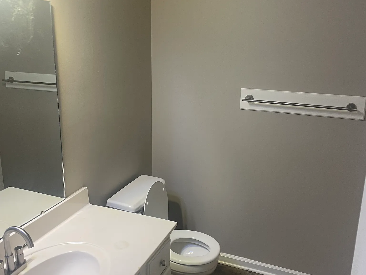 2 bed, 850 sqft, $850 — Photo 4