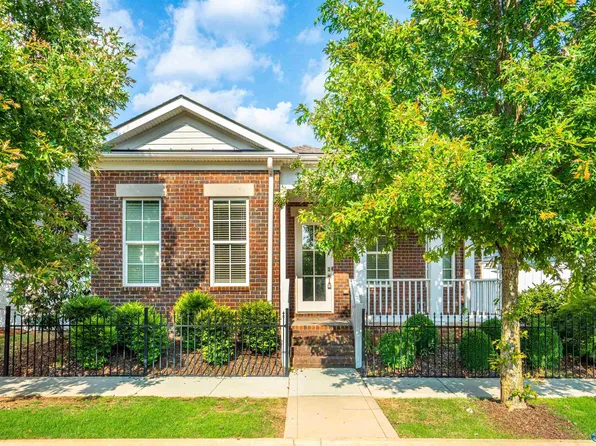 131 Bur Oak Dr, Madison, AL 35756