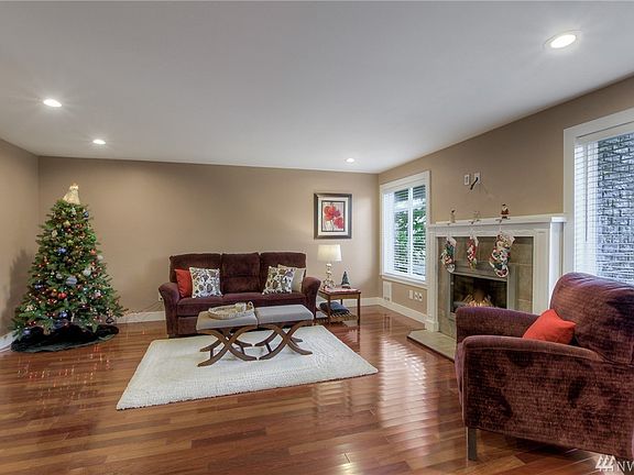 4th image of 17050 Northup Way APT 10
