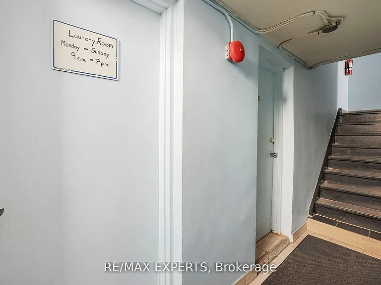 3261A Lakeshore Rd W #101 — Photo 17