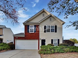 135 Oak Grove Pl, Acworth, GA 30102