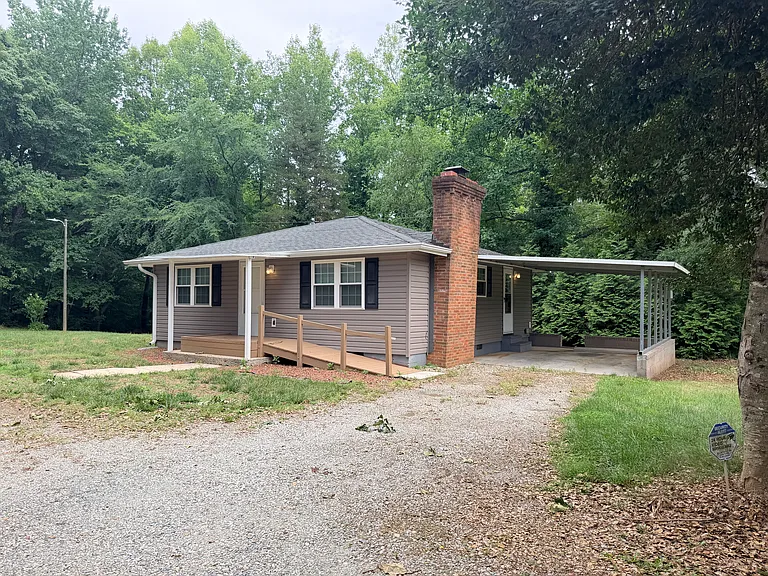 4974 Yanceyville Rd — Photo 2