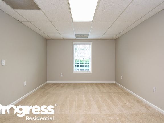 3rd image of 4589 Knights Bridge Ct