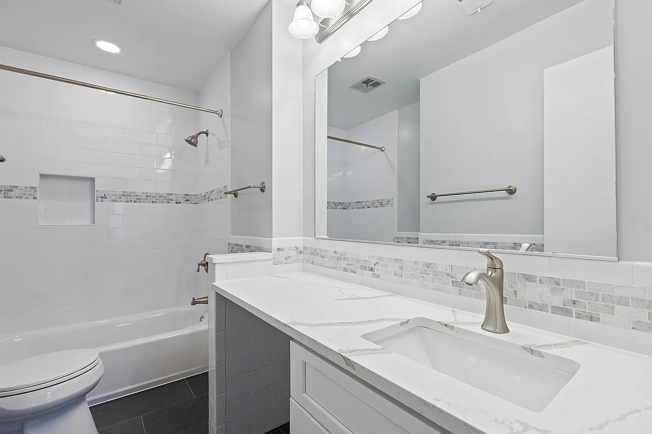 3 bed, 3.5 bath, 1706 sqft, $3,250 — Photo 4