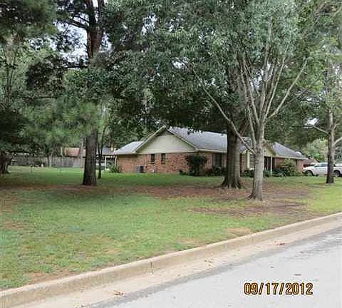 3rd image of 15030 Northwood Dr