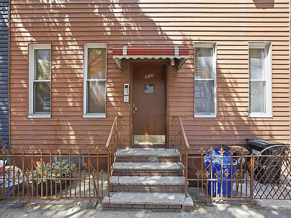 2nd image of 317 Eckford St
