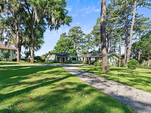 4th image of 50 Meridian Rd