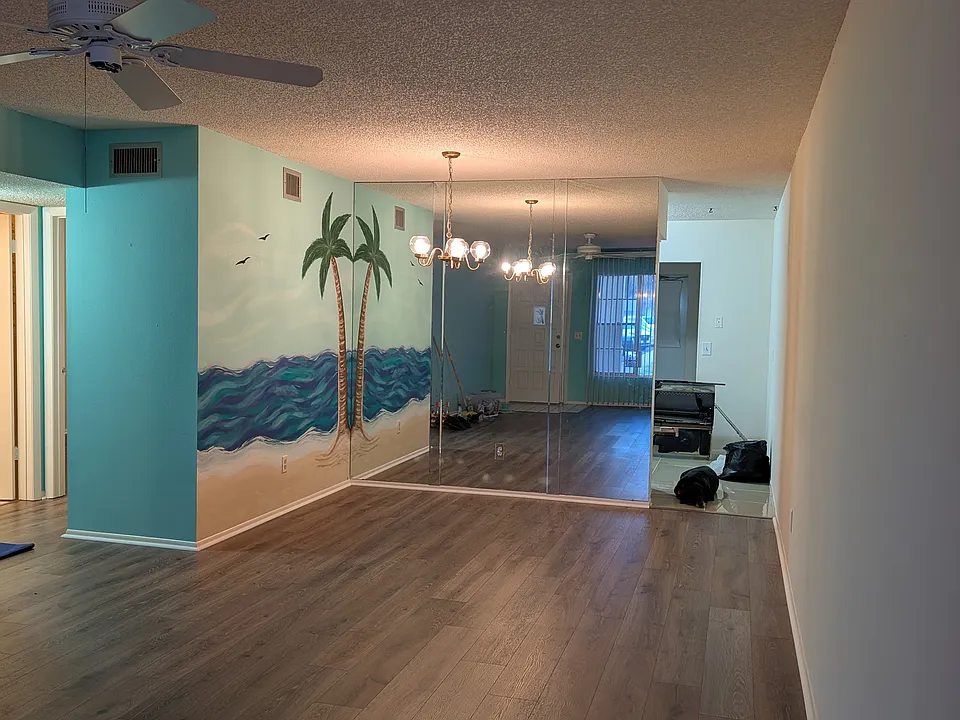 2258 World Parkway Blvd W #10