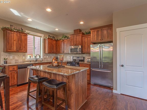 3rd image of 11413 NE 129th Pl