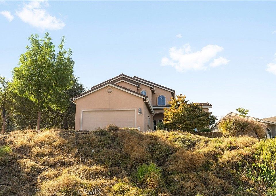 1st image of 304 Mira Loma Dr
