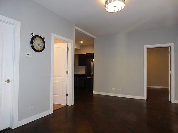 3rd image of 1807 W North Ave #2R
