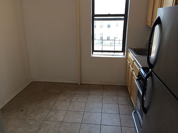 3rd image of 450 W 162nd St APT 33E
