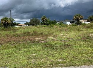 2 Leader St, Labelle, FL 33935