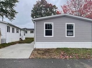 7055 Quarry Rd #182, Amherst, OH 44001