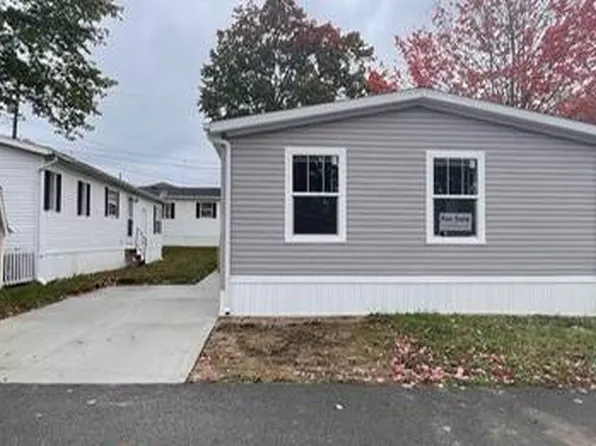 7055 Quarry Rd #182, Amherst, OH 44001