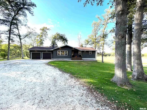 2201 272nd Ave, Dewitt, IA 52742