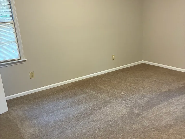 2426 Jay Cir — Photo 14