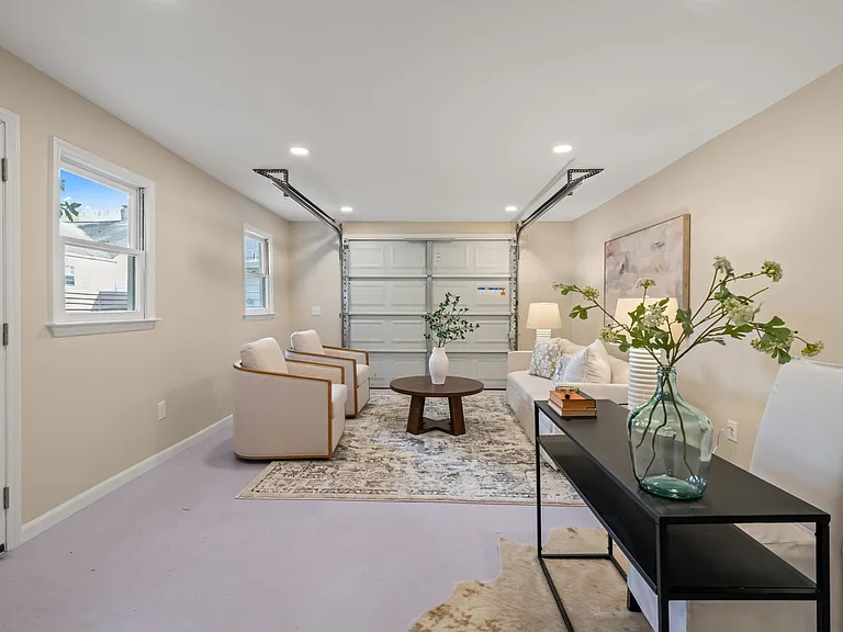 2502 Englewood Ave — Photo 37