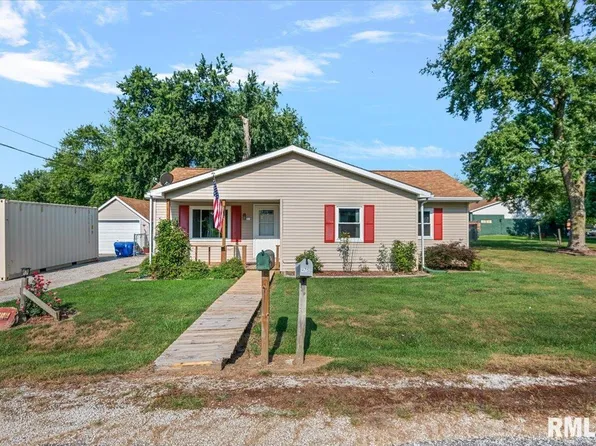 452 Elder St, Palmyra, IL 62674