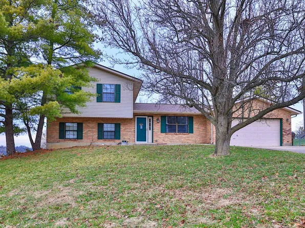 4058 Schroeder Dr, Hamilton, OH 45011