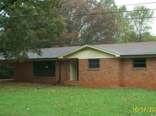 1511 21st St NE, Hickory, NC 28601