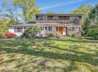 64 Christian Ave, Setauket, NY 11733