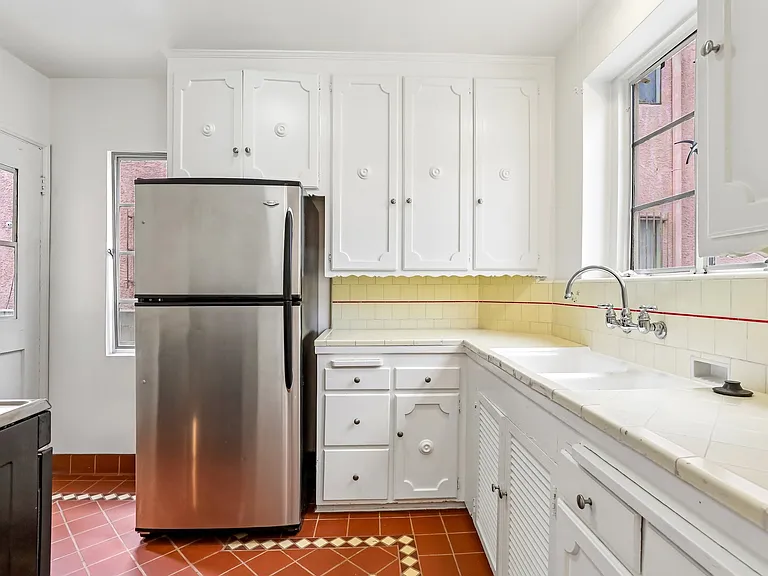 5709 W Olympic Blvd #5709 — Photo 8