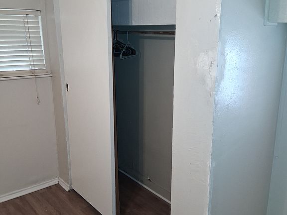 5th image of 2914 Pinewood Dr