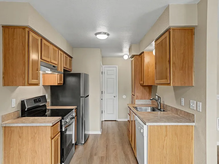 The Apartments at Cinnamon Lakes — Photo 14