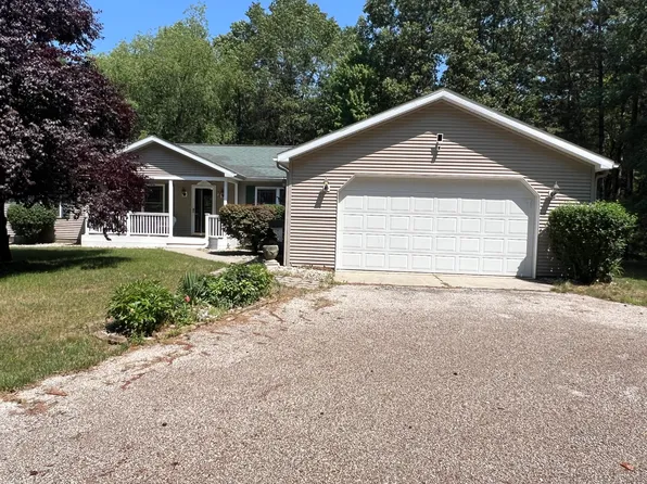 260 W Treml Rd, Free Soil, MI 49411