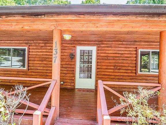 4th image of 137 Amys Ridge Rd