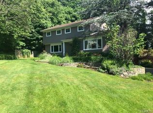 10 Fringe Ct, New City, NY 10956