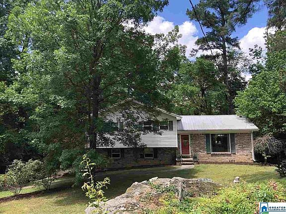 3rd image of 2431 Ashland Dr