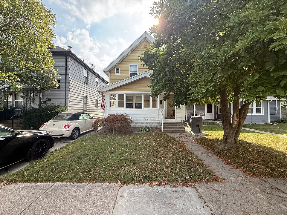 576 Dearborn Ave