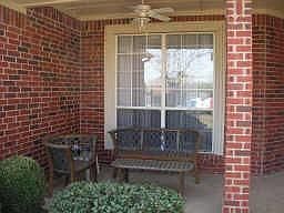 2nd image of 902 S Hollow Ct