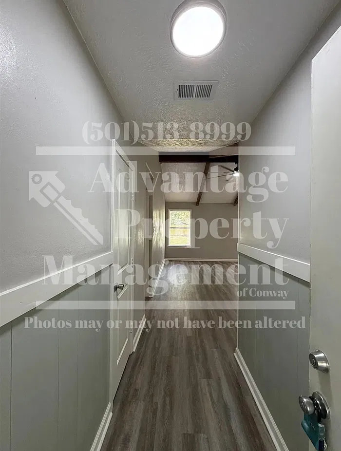 3 bed, 2.0 bath, 1389 sqft, $1,350 — Photo 2
