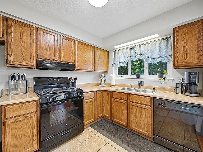 2706 Maywood Dr #1 — Photo 3
